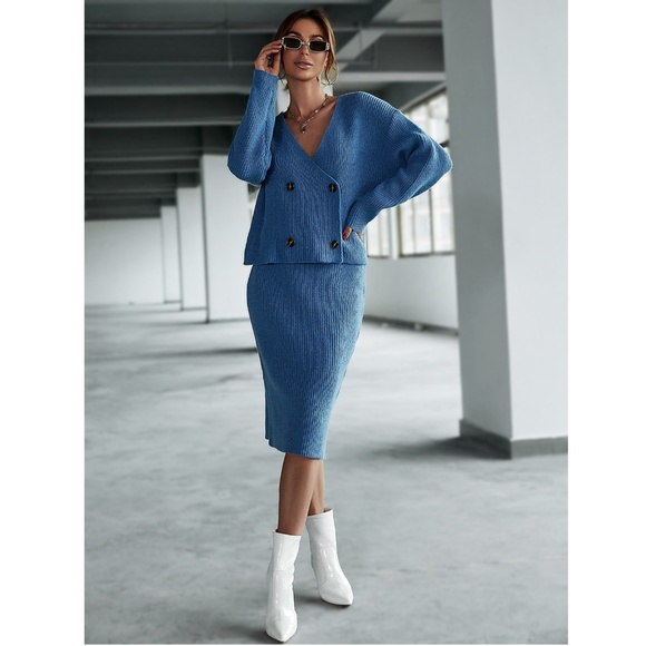 🎥 Blue Cable Knit 2 Piece Skirt Set - Picture 6 of 15